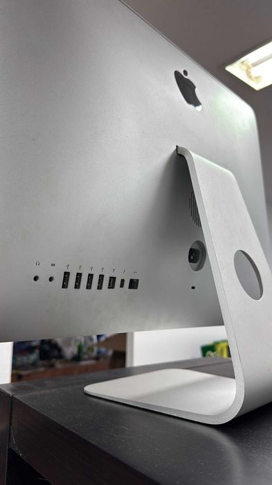 Imac 21.5 meados 2011, i5 , 12GB Ram; 500GB SSD + 1TB Hdd