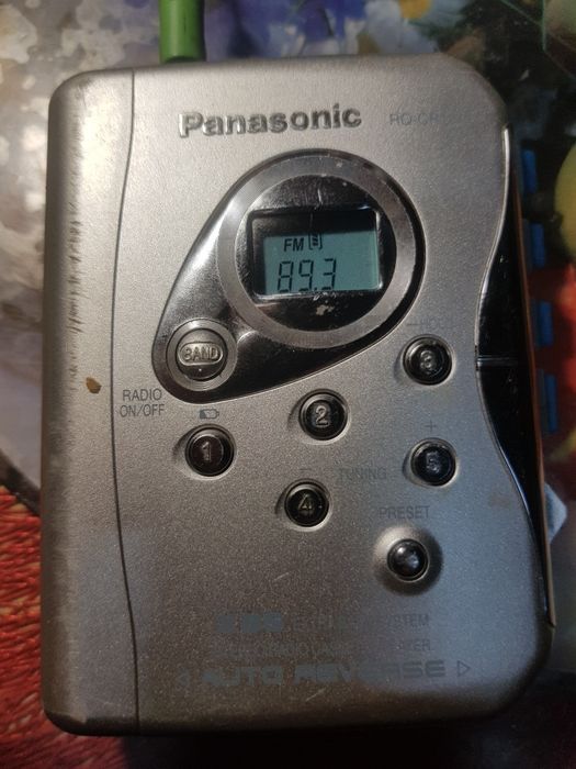 Кассетный плеер с AM/FM-радио Panasonic RQ-CR18V.батар,sharp, статуэт