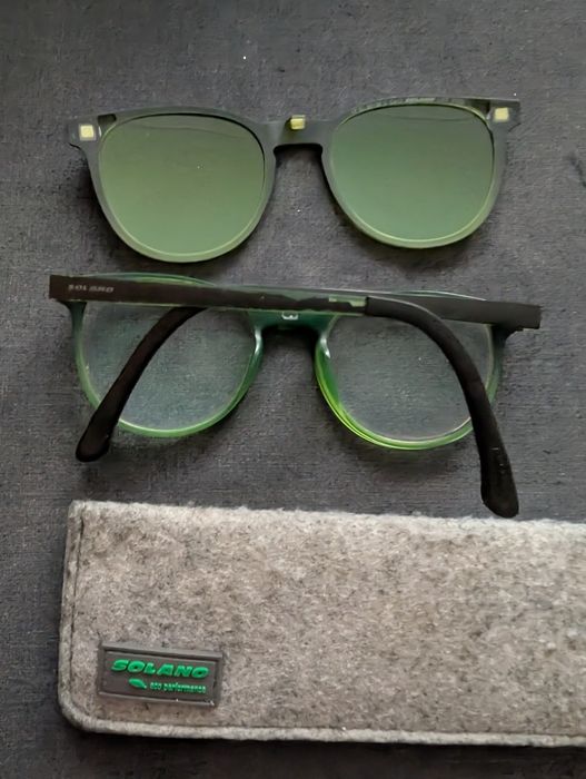 Używane oprawki Solano z nakładką przeciwsłoneczną