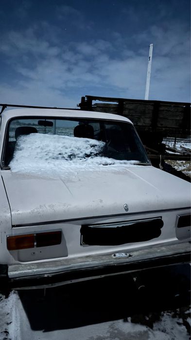 Жигуль білий 2101