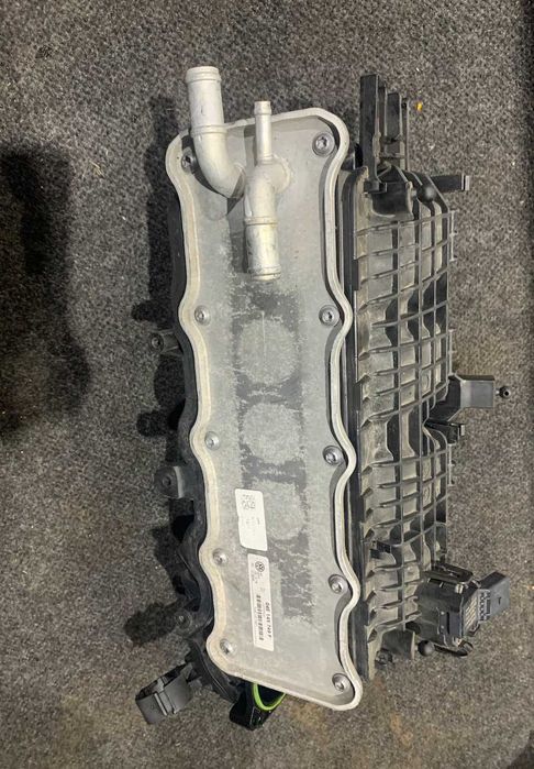 Впускной коллектор  Jetta MK6 MK7 PASSAT GOLF ATLAS Разборка