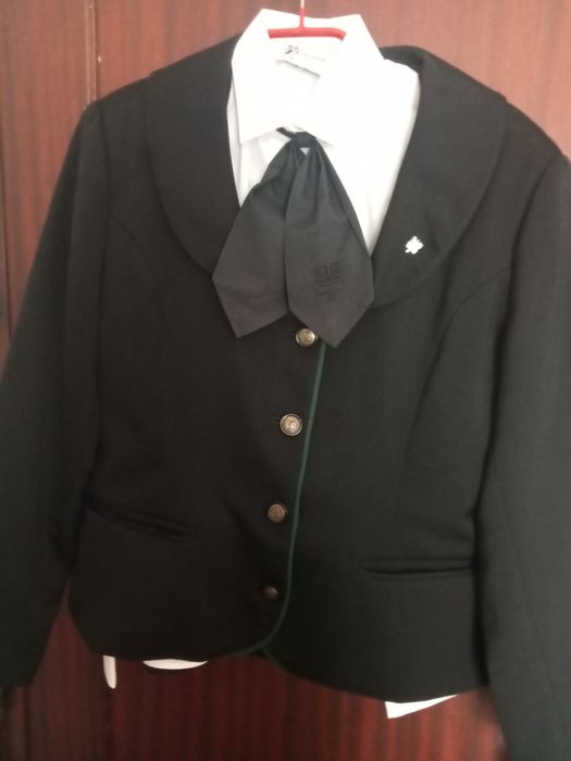 traje académico feminino de Aveiro