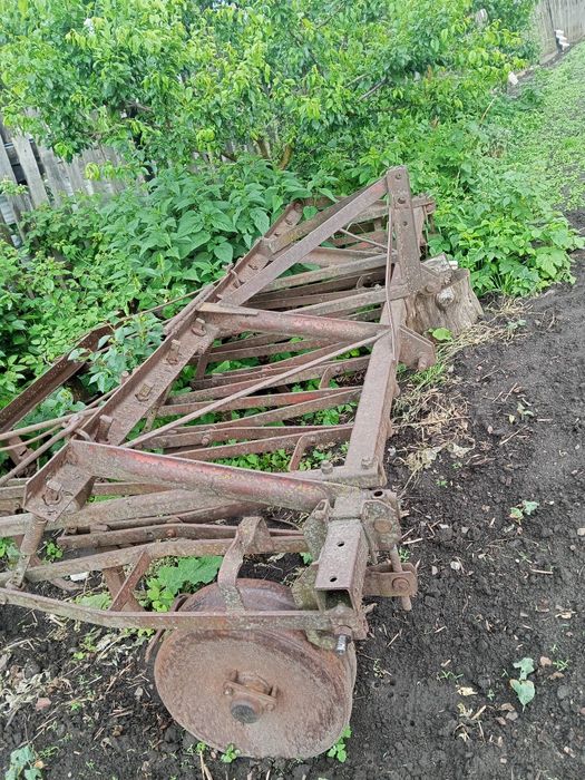 Продам культиватор 3,1м.