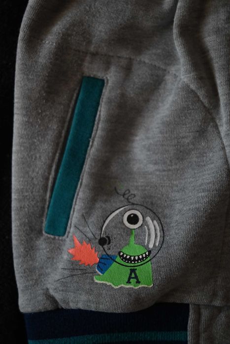 bluza chłopięca zielono szra