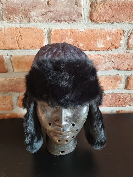 Czapka uszatka z futrem królika