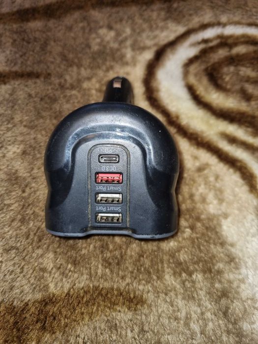 Ladowarka samochodowa