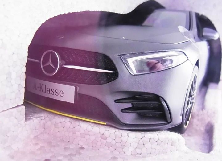 Mercedes-Benz A-klasse w177 escala 1:18 (novo)