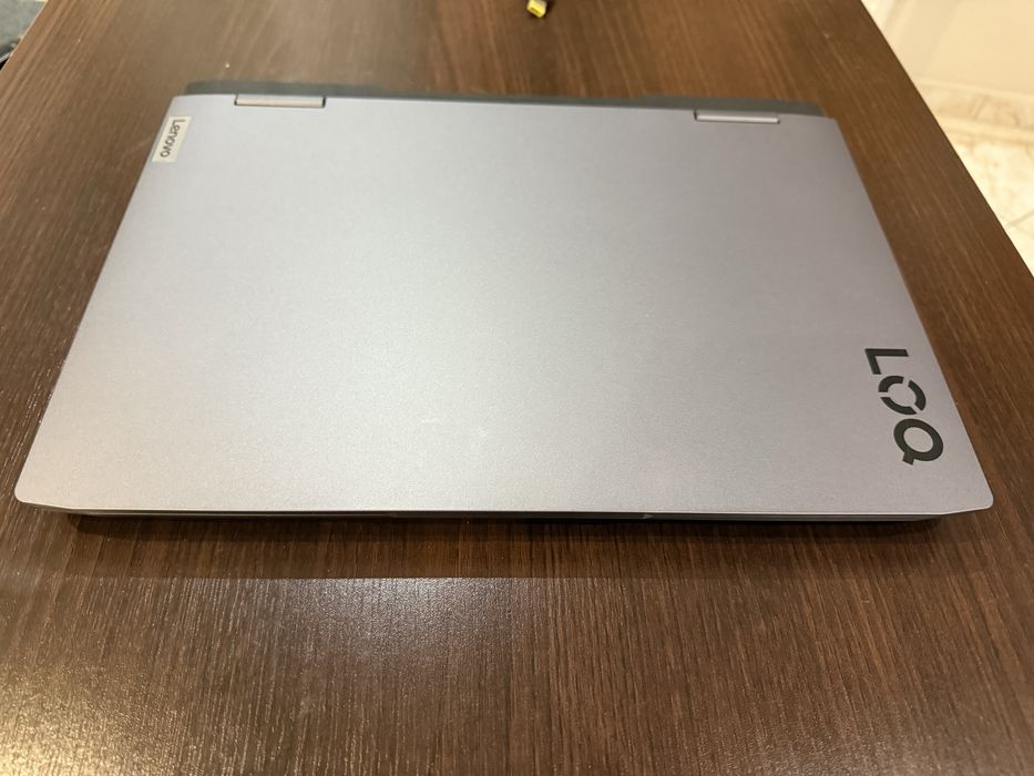 Laptop Lenovo LOQ RTX 4060