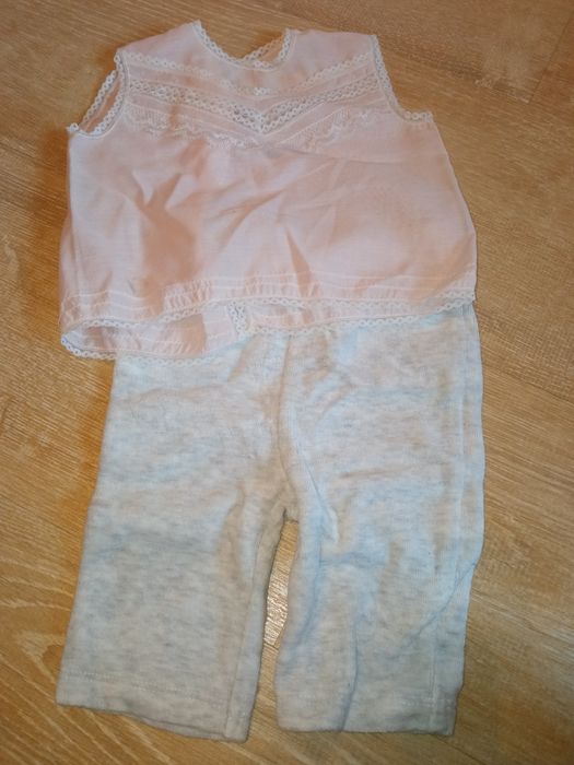 Roupinhas bebé menina 6 meses -1€