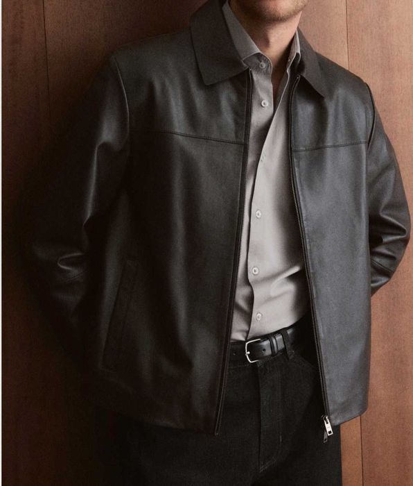 Preciso de dinheiro, por isso quero vendê-la. É nova e nunca usei.