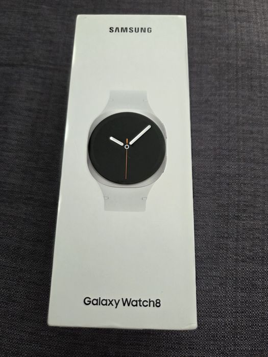 Samsung Galaxy Watch8 LTE + Wifi , silver white