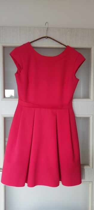 Sukienka 36 malinowa