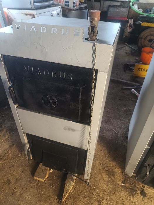 Продам котли твердопаливні Viadrus