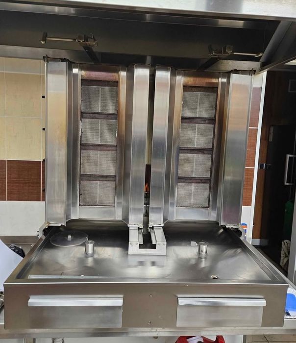 Gazowy grill kebaba - 4+4 palniki - maks. 120 kg ...