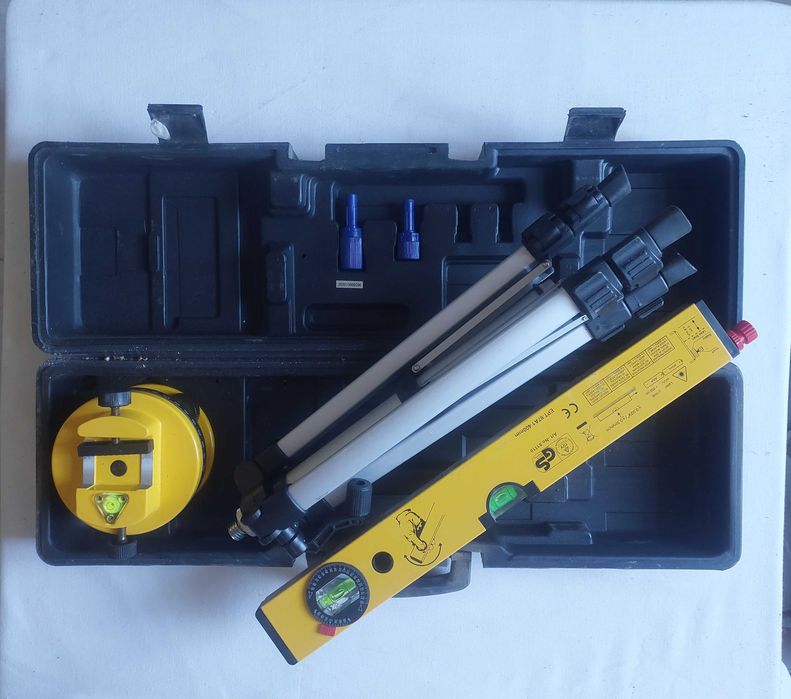 Nível Laser com Tripé Telescópico Brüder Mannesmann 81125 + Mala