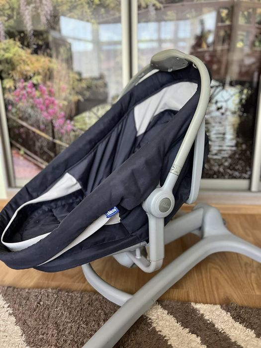 Дитяча люлька, шезлонг, стілець Chicco