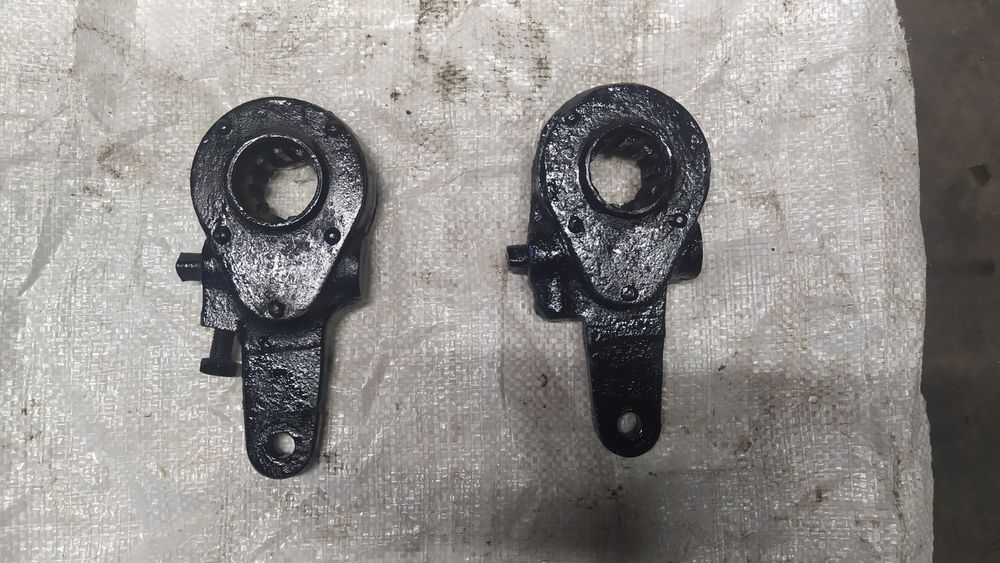 Продам тресчітки ЗИЛ 131