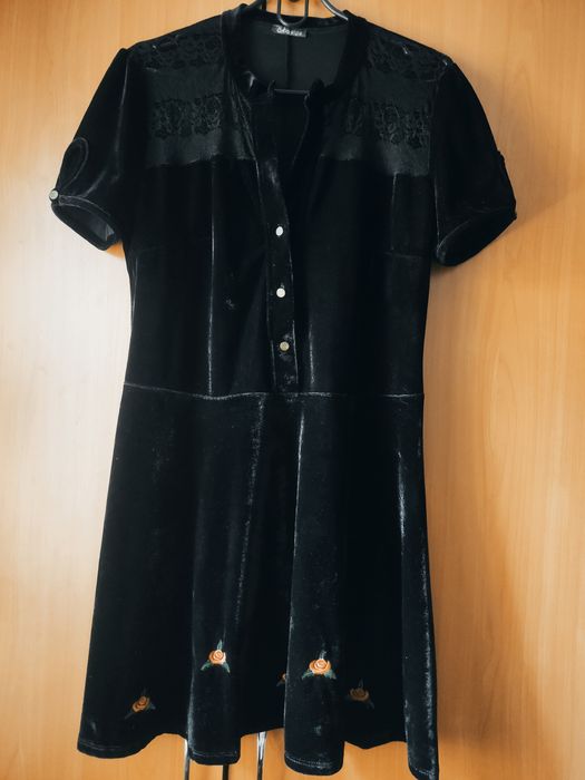 Велюрова   сукня