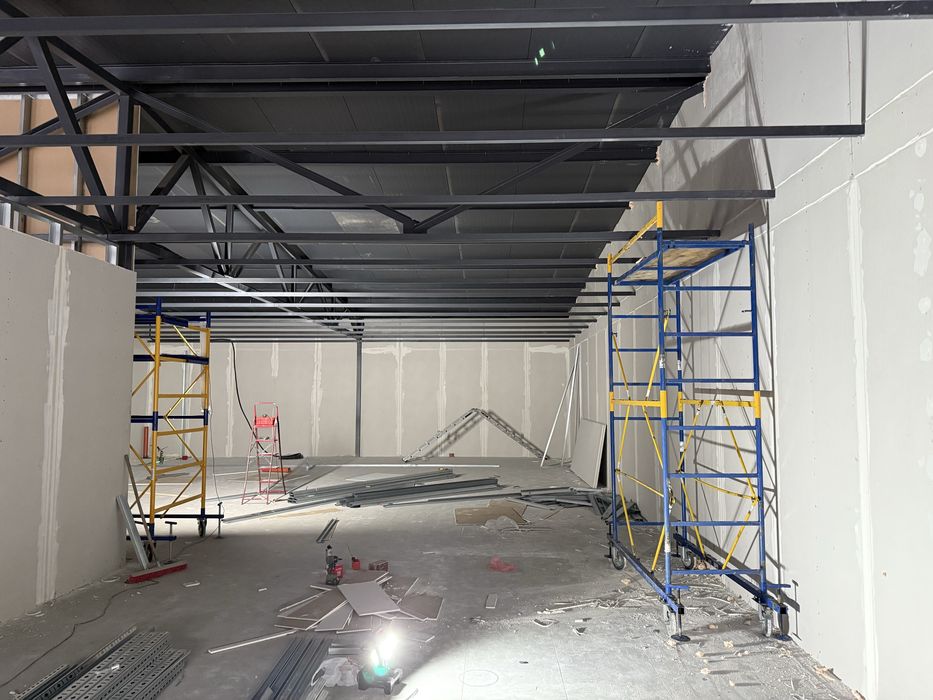 Комерційні ремонтні роботи магазинів, складів, Ремонт офісів