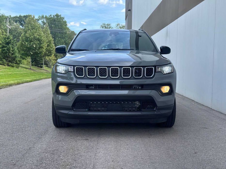 Jeep Compass      2023