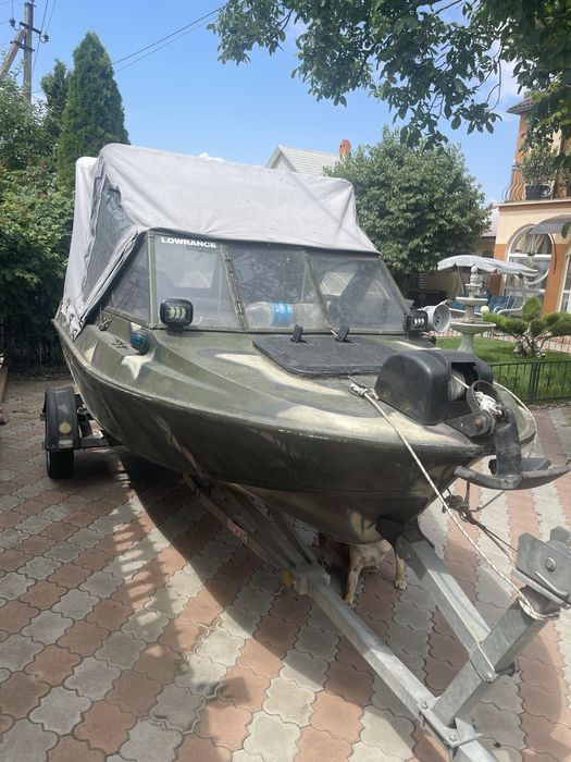 Продам лодку крым м
