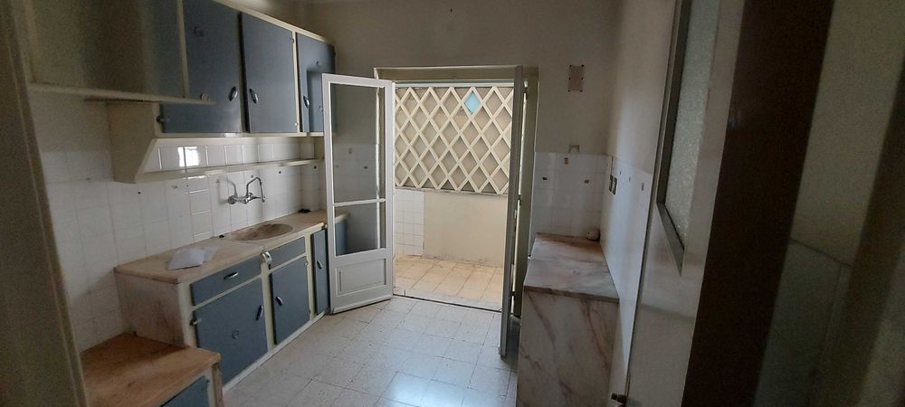 Apartamento T2 em Sacavém