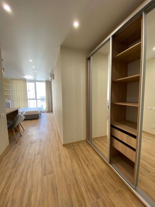 Apartment in Kyiv - More
