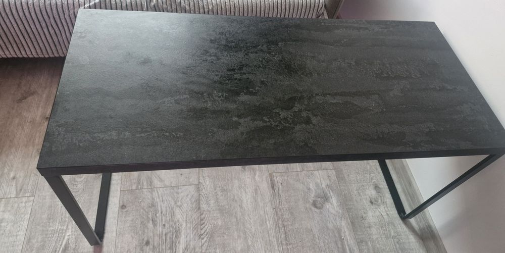 Sprzedam solidny stolik 115x50