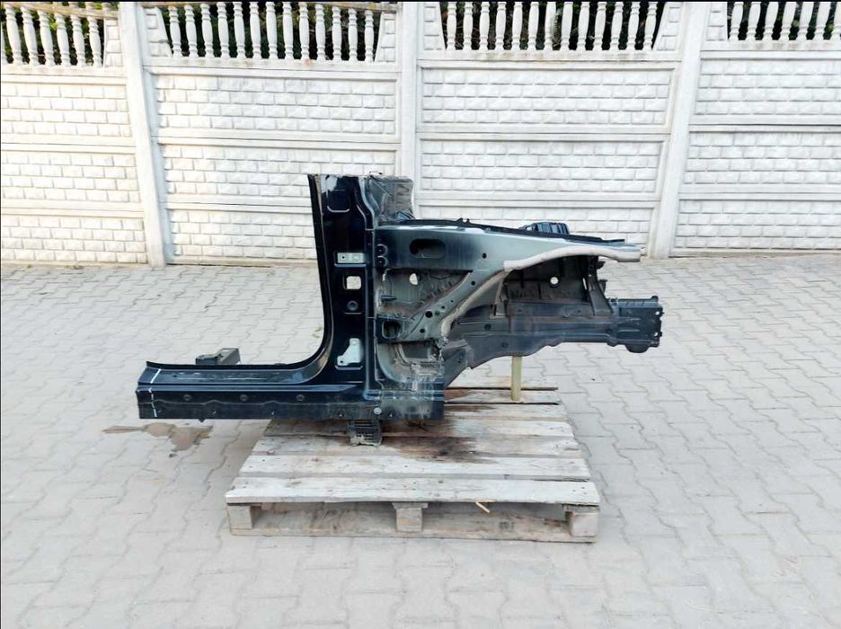 Четверть Mercedes EQC N293 W293 крило кузов разборка