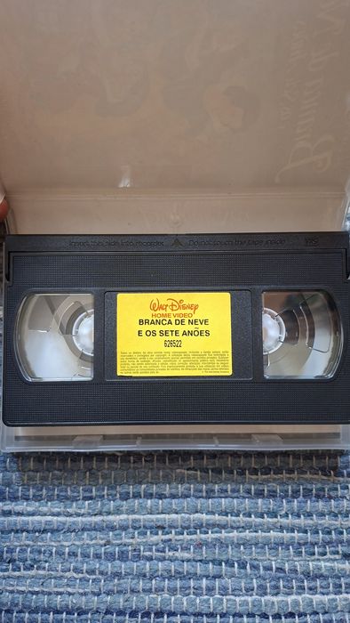 Cassete VHS Pochontas e Branca de Neve