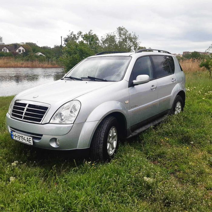 Официальный SSangYong Rexton 2.7 дизель АВТОМАТ 2008 год
