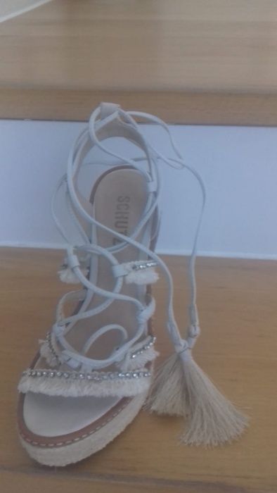 Sapatos Senhora Schutz - Como novos