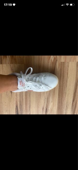 Sapatilha Nike branca