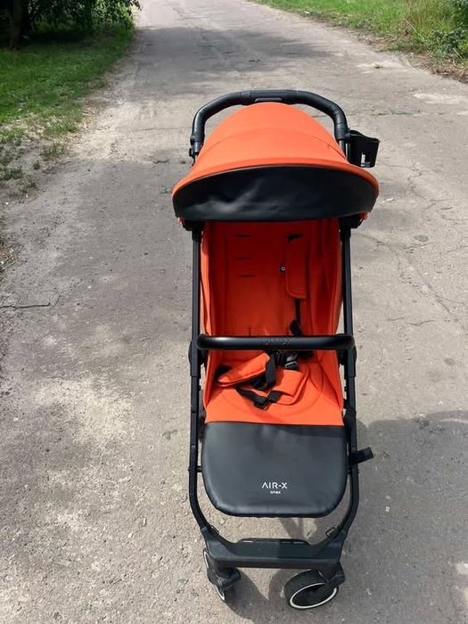 Продам коляску Anex air x