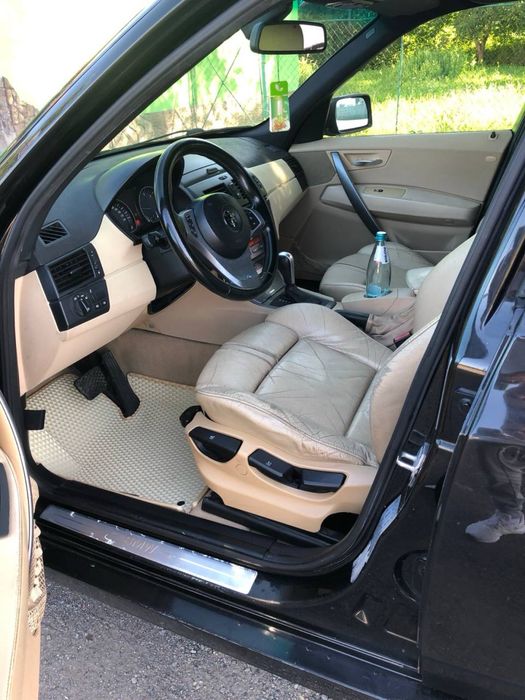 BMW X3 3.0d для військового