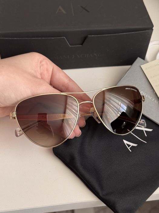 Жіночі сонцезахисні Armani
