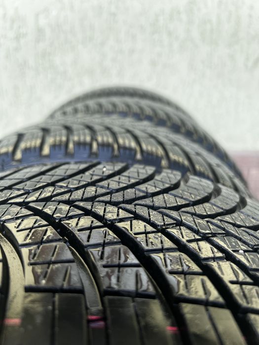 Шини R17 225/45 всесезонні Good Year/ Hankook