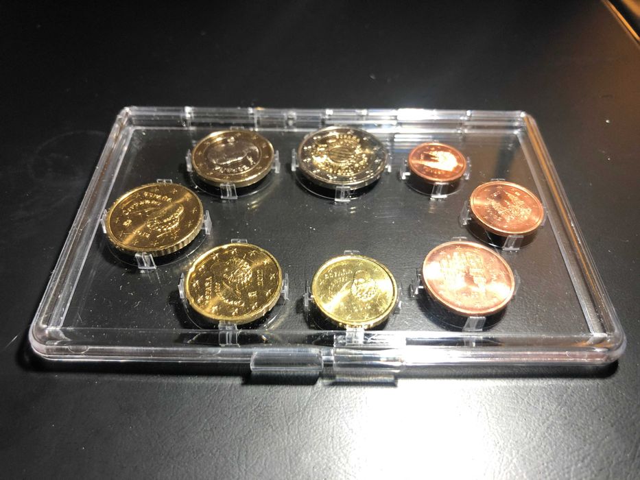 Set Anual Espanha 2011 UNC com Estojo-Inclui 2€ 10Anos Circulação Euro