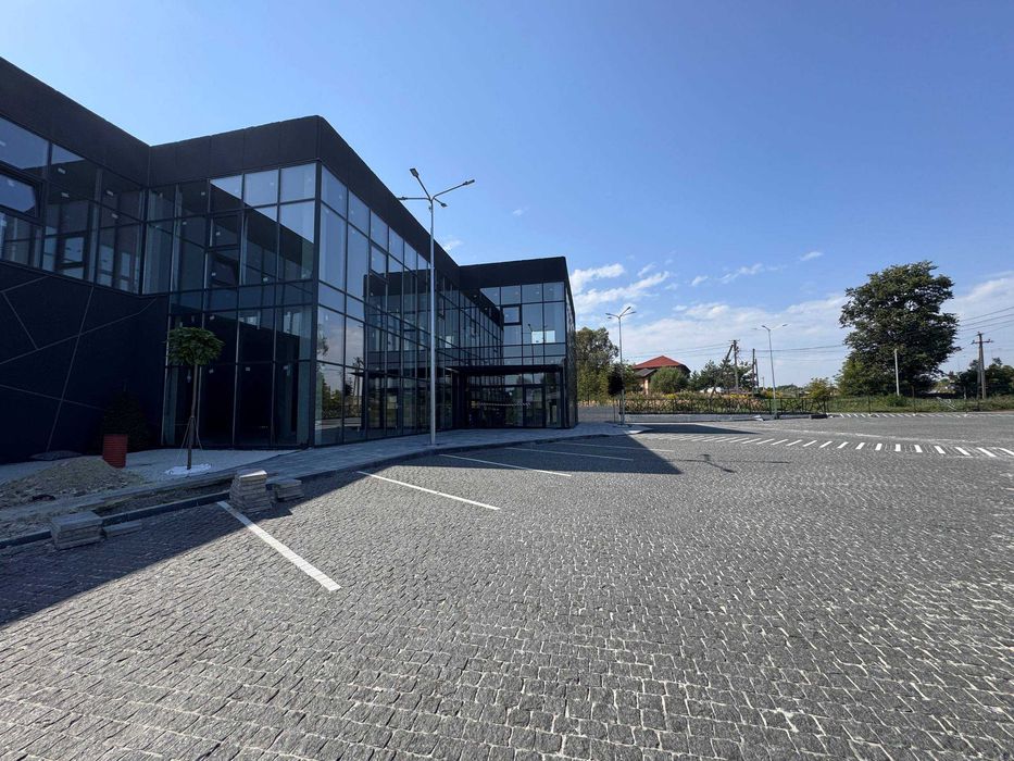 Оренда комерційного приміщення на об'їзній Львова в с.Зубра