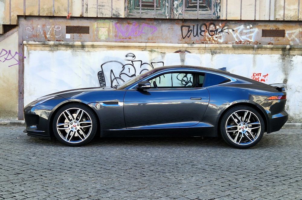 Jaguar F-type 300 cv R-Dynamic NACIONAL