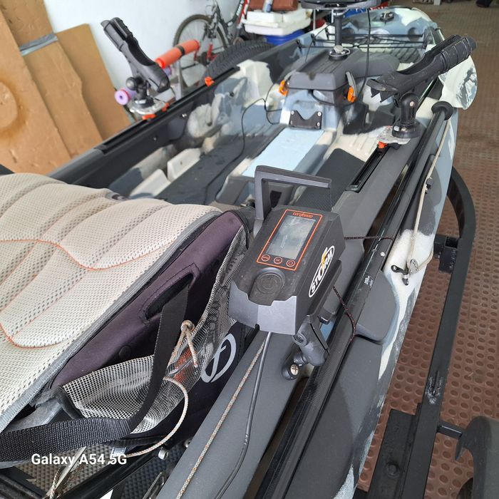 Vendesse Kayak Feelfree com motor eléctrico torqeedo com bateria própr