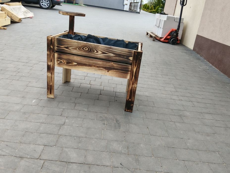 Sprzedam doniczkę plus kręciołeki