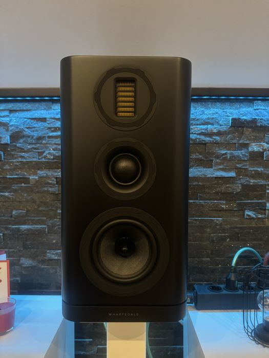 Wharfedale Evo 5.2