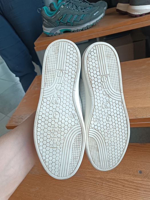 Кросівки Bugatti