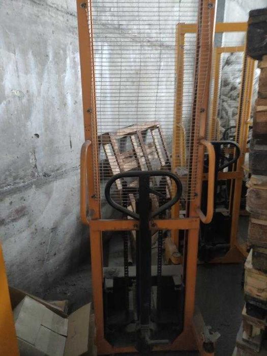 Рокла, штабелер ручний