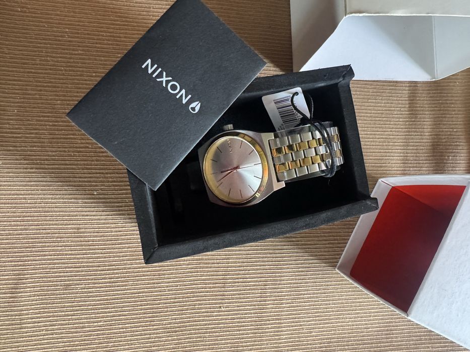 Relogio Nixon Time Teller Dourado/Prateado
