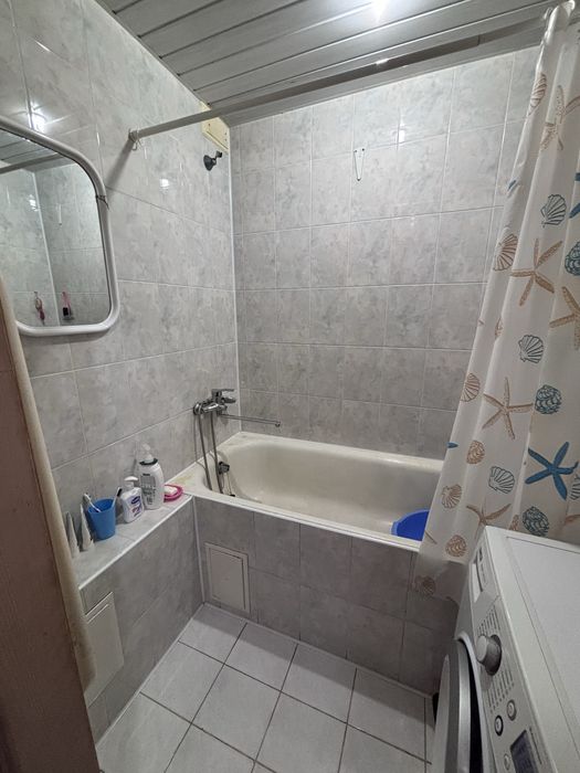 Продам 1ккв по вул. Незалежності 2/9поверх!