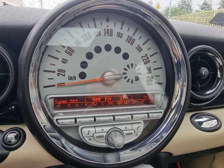 MINI Clubman Stan bardzo dobry.  Kremowe skóry.