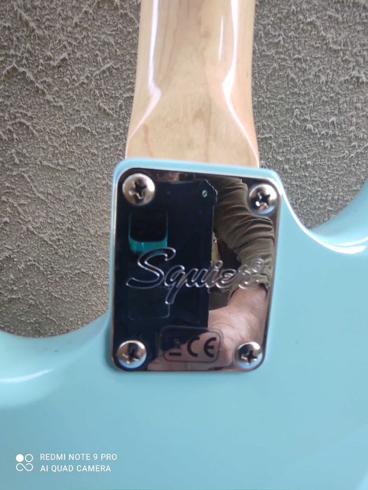 Fender Squier Paranormal Cyclone, Daphne Blue MODELO DESCONTINUADO
