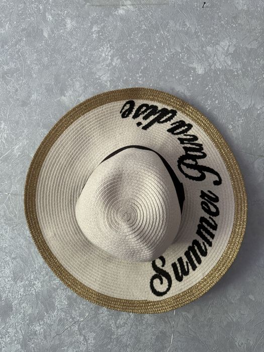 Шляпа новая